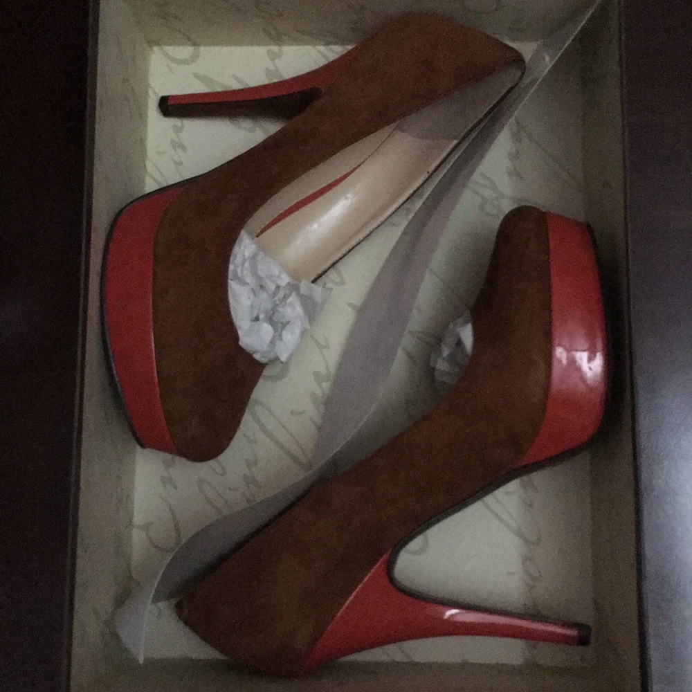 Brown Enzo Angiolini  high heels